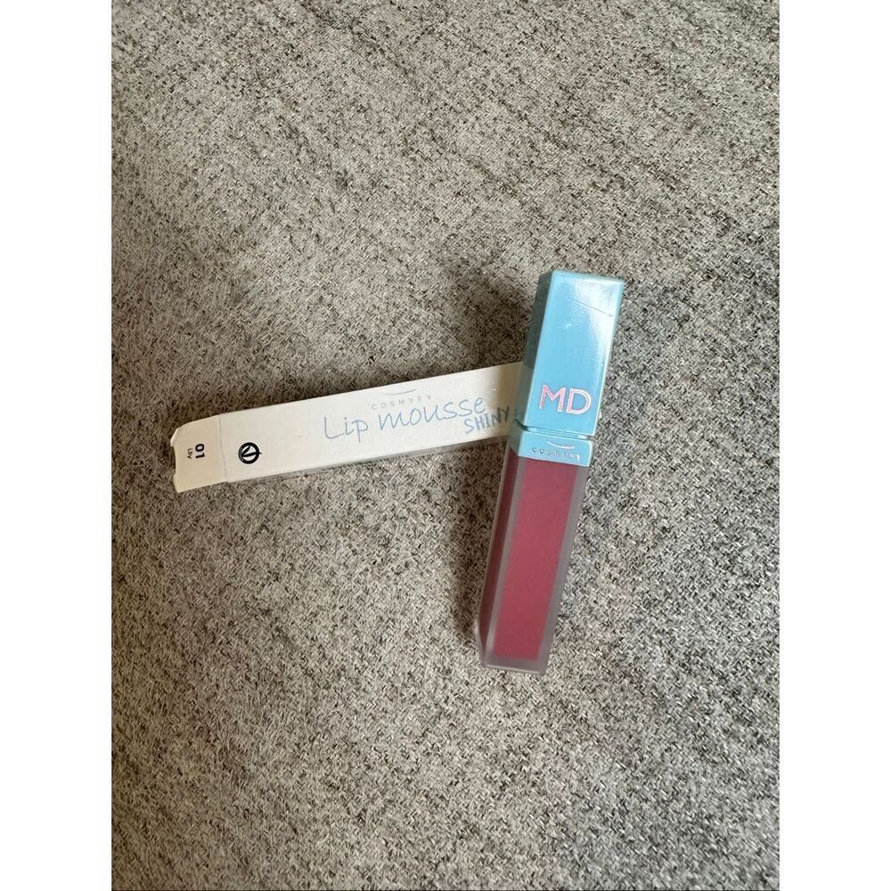 Cosmyfy Lip Mousse Liquid Lipstick Shiny Shade 01 Lily New - Picture 2 of 4